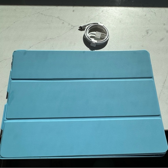 JETech Blue Case for iPad Pro 12.9 inch (2015, 2017 model) EUC - Picture 6 of 9